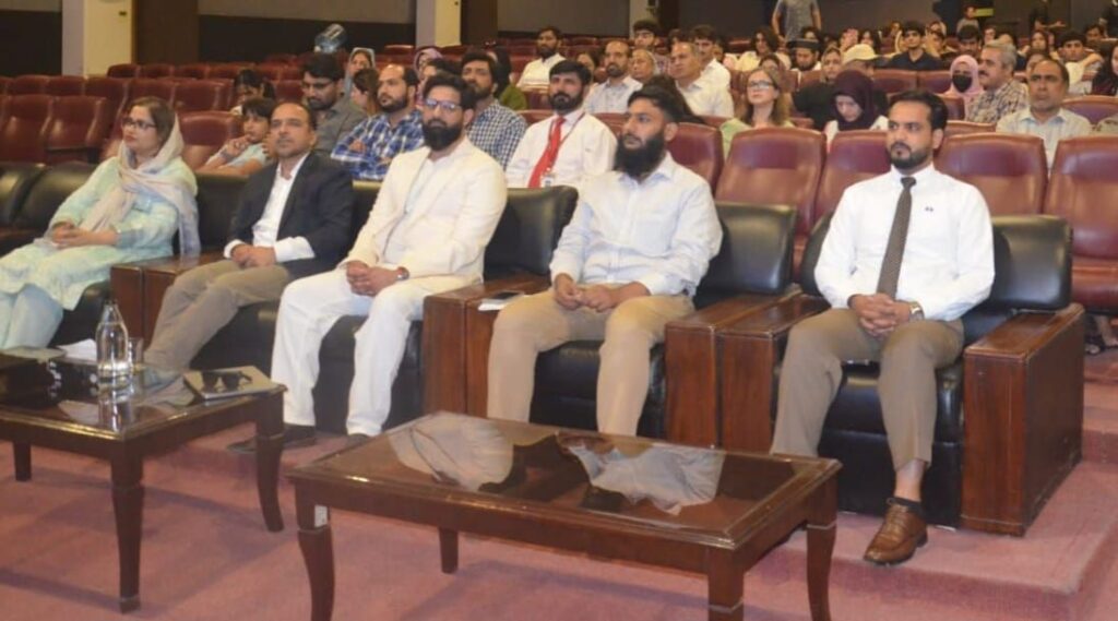 Hissan Gul with the Head of Department Dr. Shabbir on the occassion of mentoring session at Bahria University.